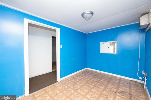 7701 Park Ave, Camden NJ  08109-3534 exterior