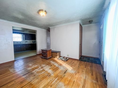 116 Pershing Dr, South Connellsville, PA 15425-1945