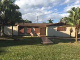 9705 143rd Dr, Miami, FL 33176-6748