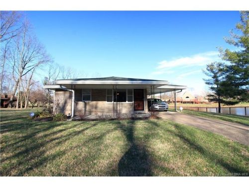 7004 Apple Leaf Ln, Sellersburg, IN 47172