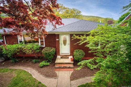 149 Main St, Highland Falls, NY 10928-1515