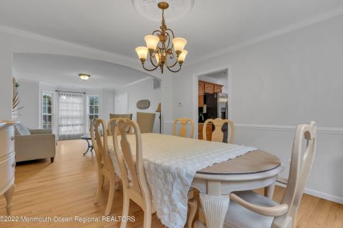 8 Bailey Ct, Jackson Twp NJ  08527-4459 exterior