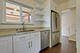 3146 Middlefield Rd, Palo Alto CA  94306-3042 exterior