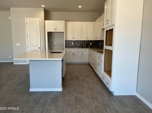 15986 Electra Ln, Sun City AZ 85387 exterior