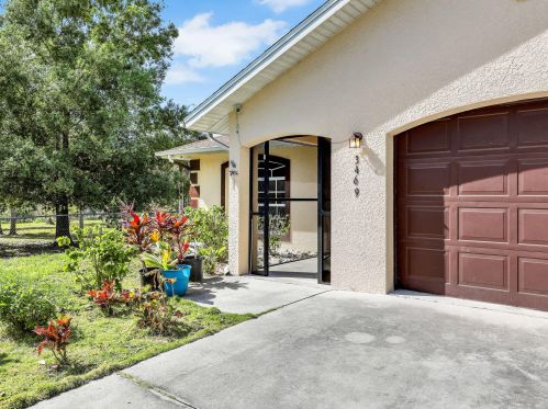 3469 Everglades Blvd, Naples, FL 34120-1547