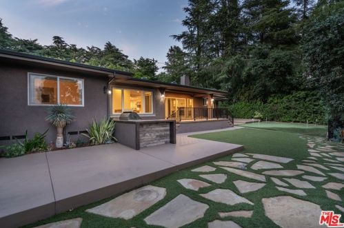 1732 Bonita Vista Dr, La Canada CA  91011-1614 exterior