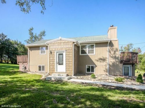 3201 Valleyview Ave, Truro, IA 50257-8102