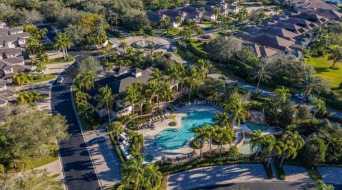 810 Regency Reserve Cir, Naples, FL 34119-2335