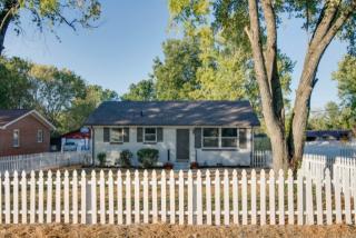 302 Scruggs Ave, Franklin, TN 37064-6816
