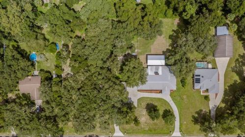 9535 Tom Mason Dr, Crystal River, FL 34428-6438