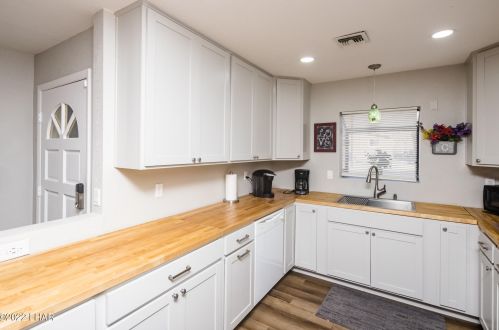 1934 Gloria Ave, Bullhead City AZ  86442-8161 exterior