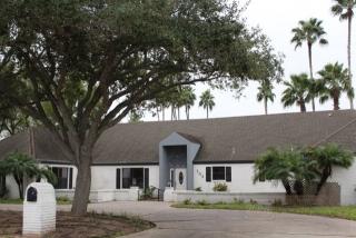 709 Palm Valley Dr, Harlingen, TX 78552-9027