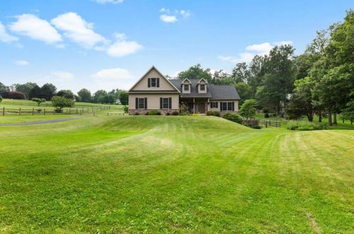 315 Bougher Hill Rd, Easton, PA 18042-9791