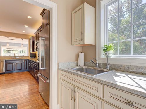 20500 Stone Fox Ct, Leesburg VA 20175-7223 exterior