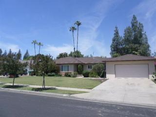 508 Vartikian Ave, Fresno, CA 93704-1443