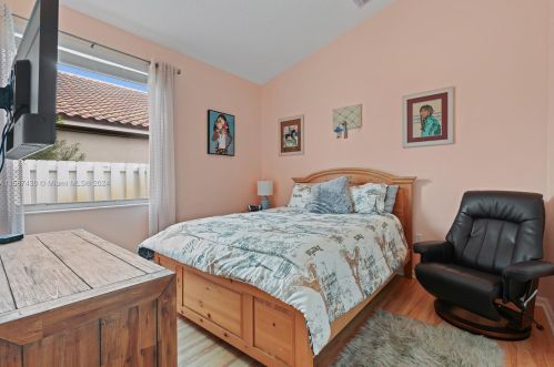 18880 29th St, Hollywood FL  33029-2411 exterior