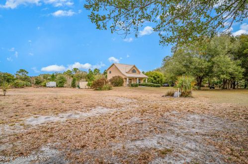4625 Addie Ave, Mims, FL
