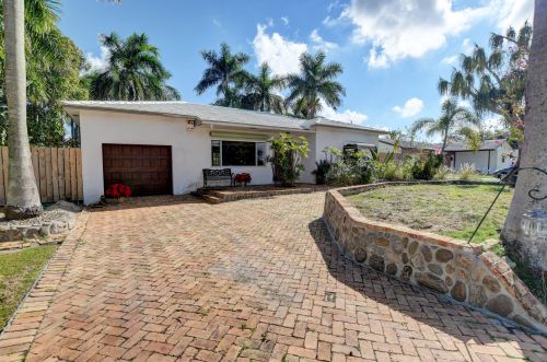 725 4 Ave, Delray Beach FL  33483-4528 exterior