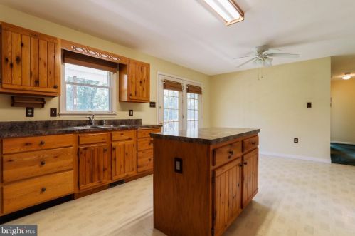 287 Linwood Dr, Hedgesville, WV 25427-4325