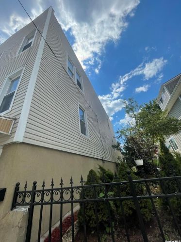 1241 Mayflower Ave, Bronx, NY 10461-6109