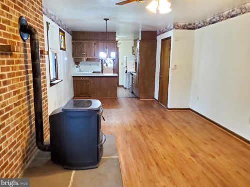 65 Ream Rd, Ephrata PA  17522-9792 exterior