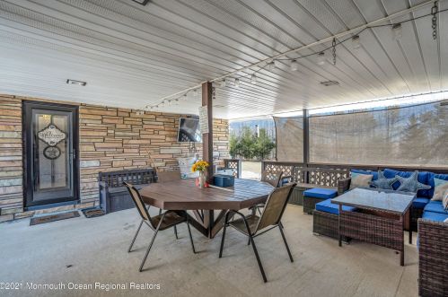 1018 Marlboro Rd, Old Bridge NJ  08857-3775 exterior