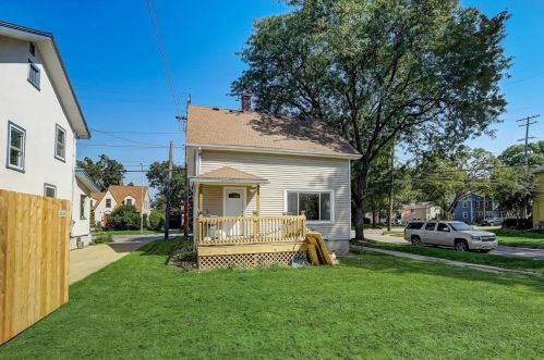 2689 Milwaukee St, Madison WI  53704-5153 exterior