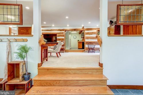 210 Hoernerstown Rd, Hummelstown PA  17036-9503 exterior