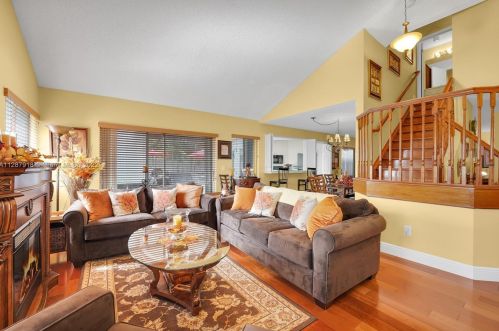 18126 61st Pl, Hialeah FL  33015-5601 exterior