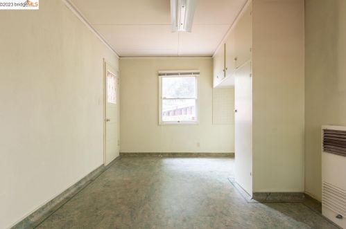 4800 Davenport Ave, Oakland, CA 94619-2919