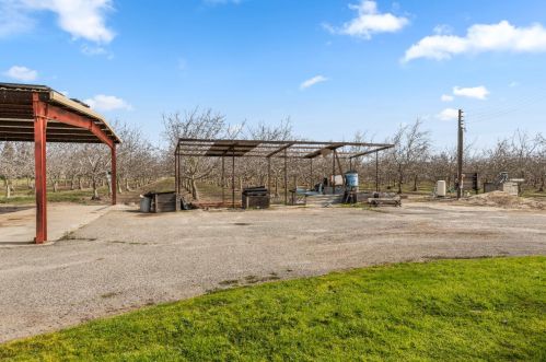 1001 Townhill Rd, Valley Home CA  95361-8619 exterior