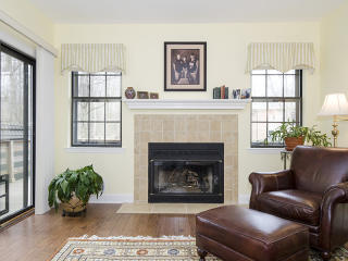 34 Manor Dr, Princeton NJ  08540-1629 exterior