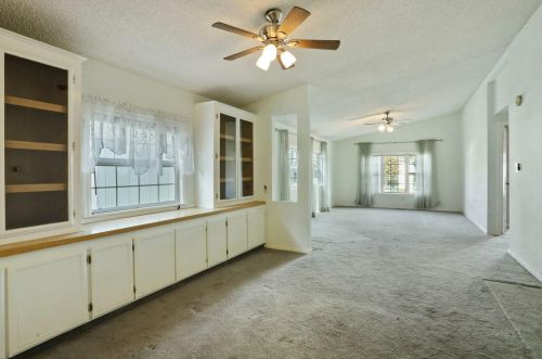 6 Whispering Way, Lodi CA  95242-9563 exterior