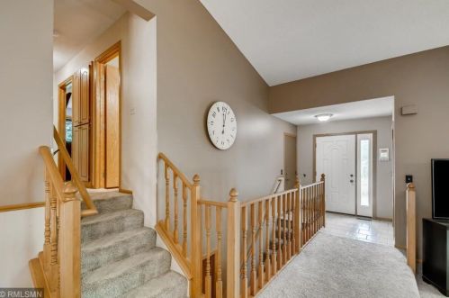 8287 Copperfield Ct, South Saint Paul, MN 55076-3390