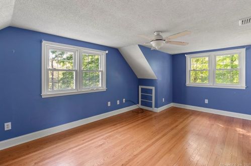 1 Barn Hill Rd, Bloomfield CT  06002-1218 exterior