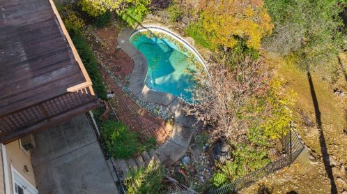 18252 Hummingbird Dr, Lake Wildwood CA  95946-9699 exterior