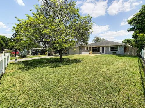 118 Duval Rd, Winter Haven, FL 33884-1512
