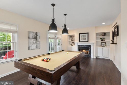 12146 Chancery Sta Cir, Herndon VA 20190-5801 exterior