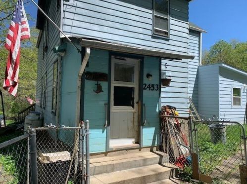 2453 Rochester Rd, Sewickley, PA 15143-8667