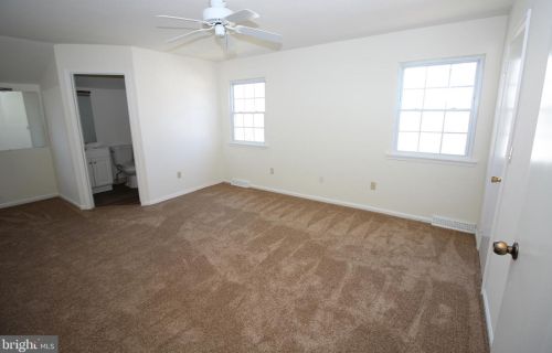 1417 Farmview Dr, Dover DE  19904-3390 exterior