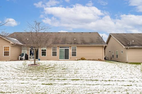 1406 Bohling Pl, Crown Point IN  46307-2313 exterior