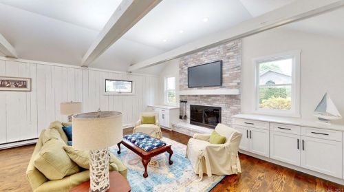 45 Kirkside Ave, Milford CT  06460-5919 exterior