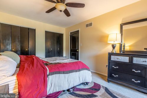 215 Grn Blade Dr, Dover DE  19904-2643 exterior