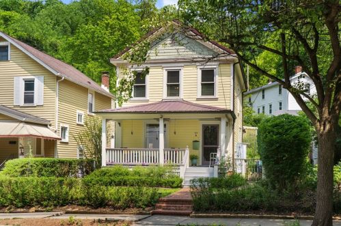 863 Nevin Ave, Sewickley, PA 15143-1618