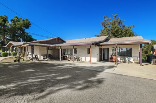 2213 Bautista Ave, Vista, CA 92084-1640