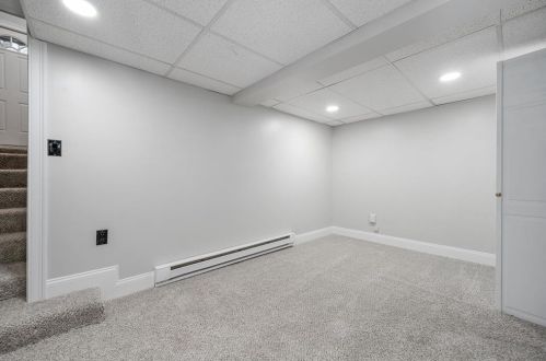 166 Pound Rd, Cumberland RI  02864-2706 exterior