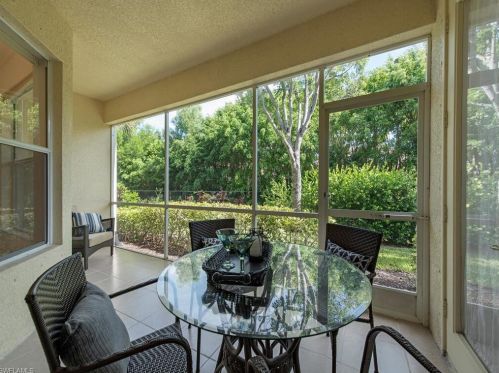 1285 Sweetwater Cv, Naples FL  34110-4123 exterior