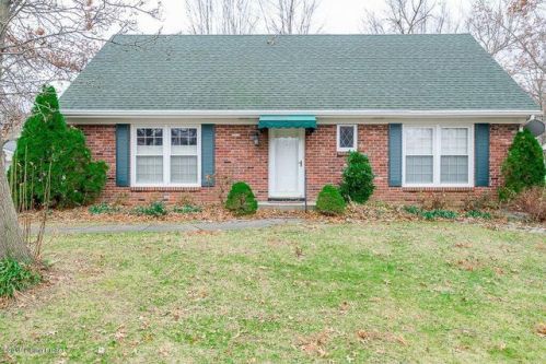 7708 Cedar Hollow Dr, Louisville, KY 40291-2442