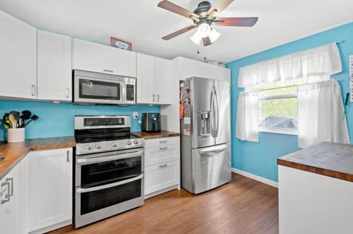 3138 Laurel Ridge Cir, Bridgeville PA  15017-1655 exterior