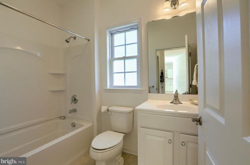 317 Valor Dr, Navy Sup Dpt PA  17050 exterior